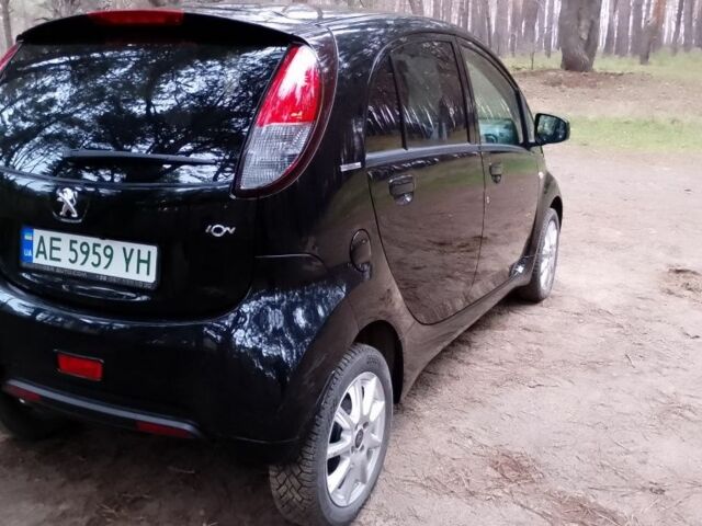 Чорний Пежо iOн, об'ємом двигуна 0 л та пробігом 80 тис. км за 5300 $, фото 3 на Automoto.ua