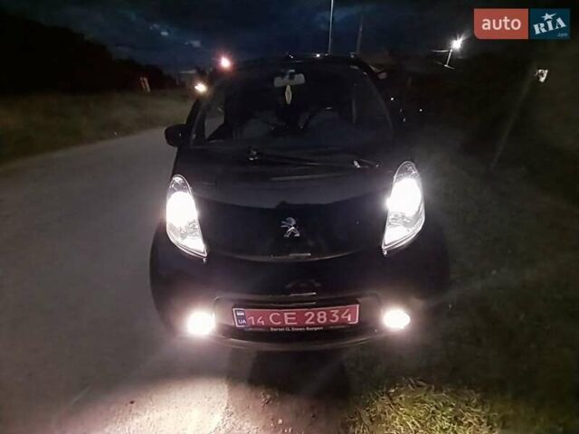 Черный Пежо иOн, объемом двигателя 0 л и пробегом 137 тыс. км за 4700 $, фото 12 на Automoto.ua