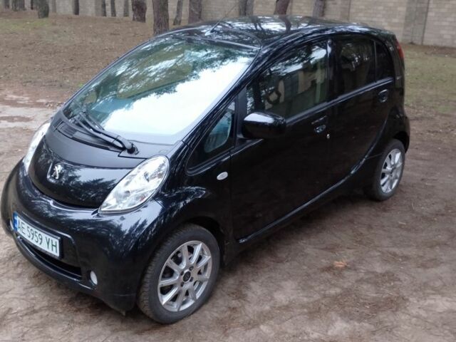 Чорний Пежо iOн, об'ємом двигуна 0 л та пробігом 80 тис. км за 5300 $, фото 1 на Automoto.ua