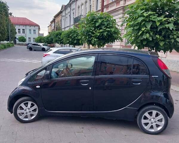 Черный Пежо иOн, объемом двигателя 0 л и пробегом 137 тыс. км за 4700 $, фото 13 на Automoto.ua