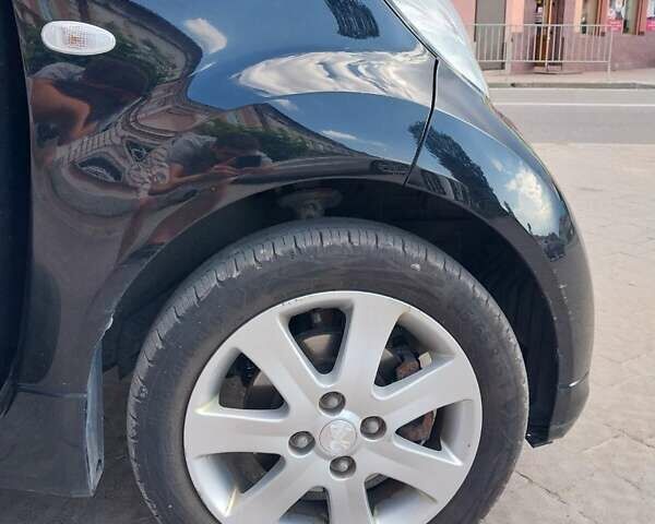 Черный Пежо иOн, объемом двигателя 0 л и пробегом 137 тыс. км за 4700 $, фото 53 на Automoto.ua