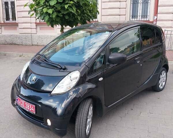 Черный Пежо иOн, объемом двигателя 0 л и пробегом 137 тыс. км за 4700 $, фото 4 на Automoto.ua