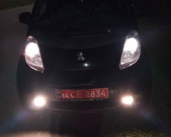 Черный Пежо иOн, объемом двигателя 0 л и пробегом 137 тыс. км за 4700 $, фото 11 на Automoto.ua