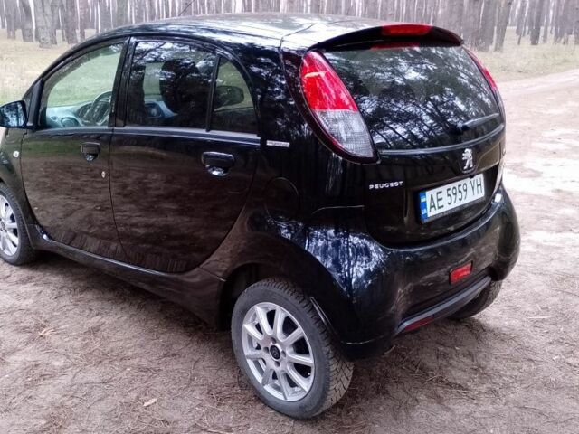 Чорний Пежо iOн, об'ємом двигуна 0 л та пробігом 80 тис. км за 5300 $, фото 4 на Automoto.ua