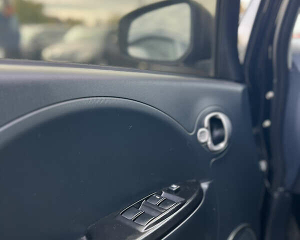 Черный Пежо иOн, объемом двигателя 0 л и пробегом 107 тыс. км за 4500 $, фото 5 на Automoto.ua