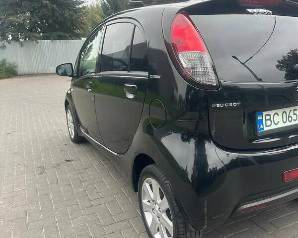 Черный Пежо иOн, объемом двигателя 0 л и пробегом 69 тыс. км за 5600 $, фото 3 на Automoto.ua