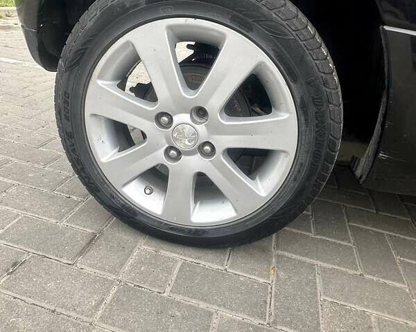 Черный Пежо иOн, объемом двигателя 0 л и пробегом 69 тыс. км за 5600 $, фото 17 на Automoto.ua