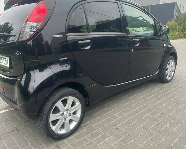 Черный Пежо иOн, объемом двигателя 0 л и пробегом 69 тыс. км за 5600 $, фото 4 на Automoto.ua