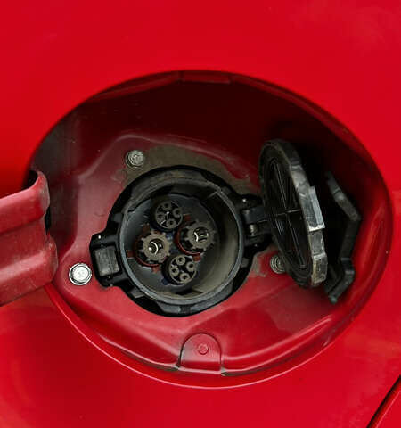 Червоний Пежо iOн, об'ємом двигуна 0 л та пробігом 141 тис. км за 4350 $, фото 21 на Automoto.ua