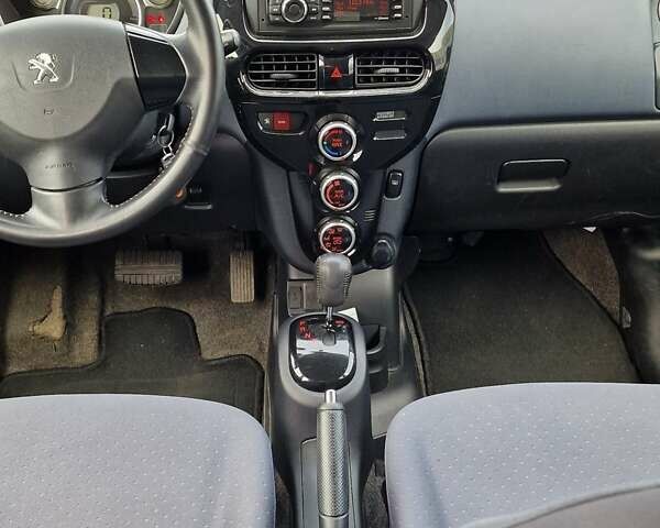 Червоний Пежо iOн, об'ємом двигуна 0 л та пробігом 84 тис. км за 4598 $, фото 13 на Automoto.ua
