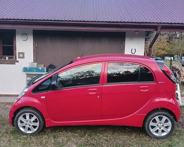 Красный Пежо иOн, объемом двигателя 0 л и пробегом 120 тыс. км за 4400 $, фото 7 на Automoto.ua