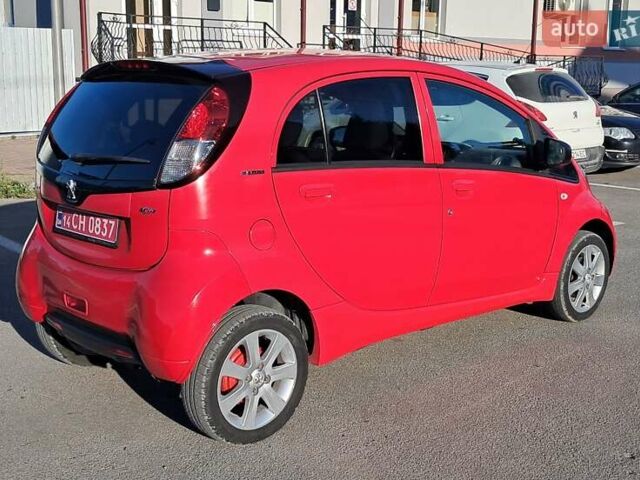 Красный Пежо иOн, объемом двигателя 0 л и пробегом 135 тыс. км за 4300 $, фото 8 на Automoto.ua