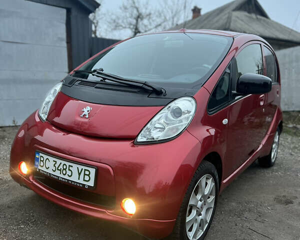 Красный Пежо иOн, объемом двигателя 0 л и пробегом 43 тыс. км за 4950 $, фото 6 на Automoto.ua