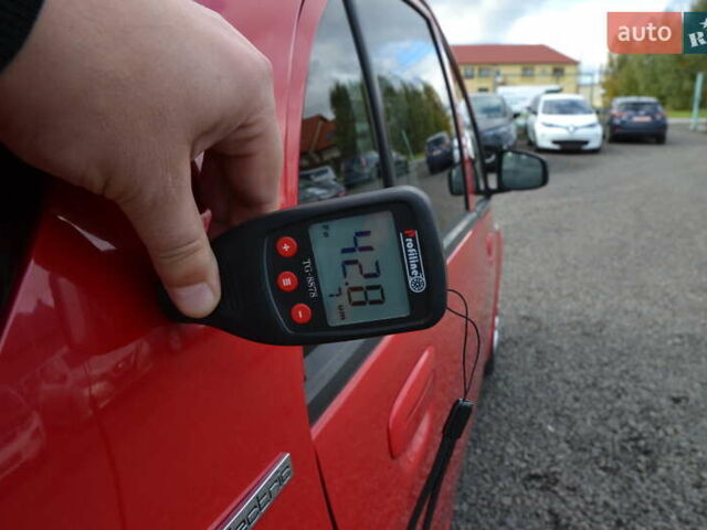 Червоний Пежо iOн, об'ємом двигуна 0 л та пробігом 69 тис. км за 4850 $, фото 29 на Automoto.ua