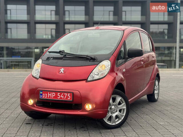 Красный Пежо иOн, объемом двигателя 0 л и пробегом 144 тыс. км за 3990 $, фото 1 на Automoto.ua