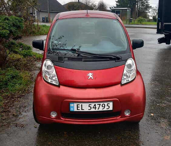 Красный Пежо иOн, объемом двигателя 0 л и пробегом 144 тыс. км за 3990 $, фото 50 на Automoto.ua