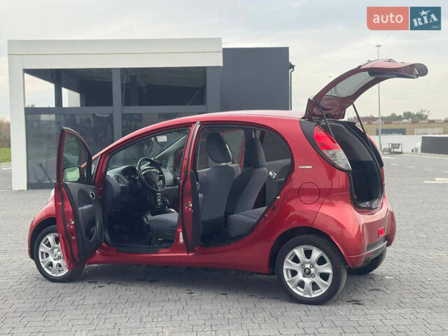 Красный Пежо иOн, объемом двигателя 0 л и пробегом 144 тыс. км за 3990 $, фото 35 на Automoto.ua