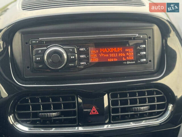 Красный Пежо иOн, объемом двигателя 0 л и пробегом 144 тыс. км за 3990 $, фото 47 на Automoto.ua