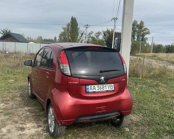Красный Пежо иOн, объемом двигателя 0 л и пробегом 53 тыс. км за 6500 $, фото 3 на Automoto.ua