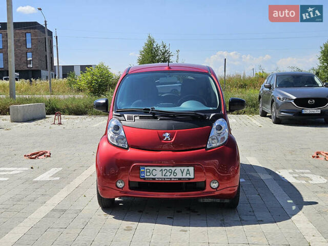 Красный Пежо иOн, объемом двигателя 0 л и пробегом 43 тыс. км за 7200 $, фото 1 на Automoto.ua
