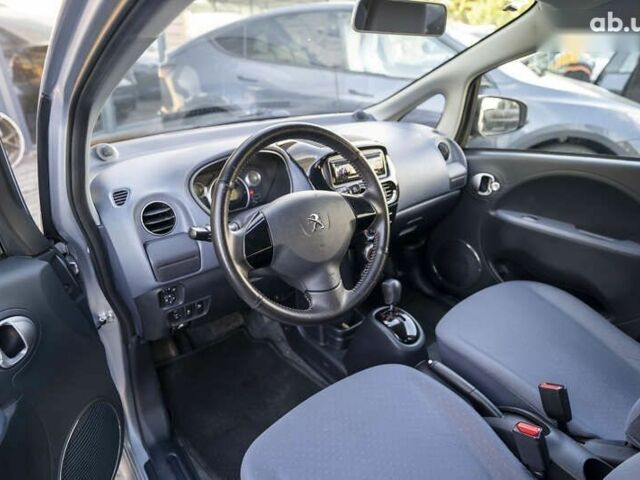 Пежо иOн, объемом двигателя 0 л и пробегом 29 тыс. км за 5600 $, фото 14 на Automoto.ua