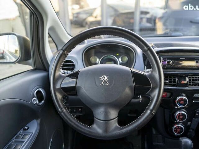 Пежо иOн, объемом двигателя 0 л и пробегом 29 тыс. км за 5600 $, фото 21 на Automoto.ua
