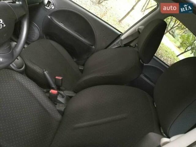 Желтый Пежо иOн, объемом двигателя 0 л и пробегом 78 тыс. км за 4300 $, фото 5 на Automoto.ua