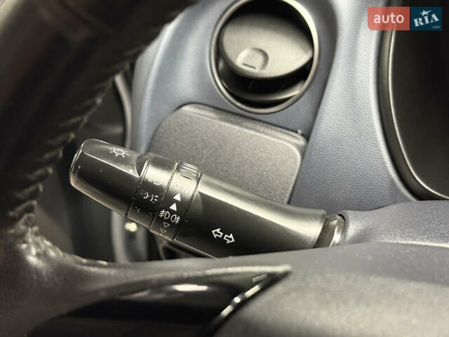 Серый Пежо иOн, объемом двигателя 0 л и пробегом 99 тыс. км за 4000 $, фото 63 на Automoto.ua