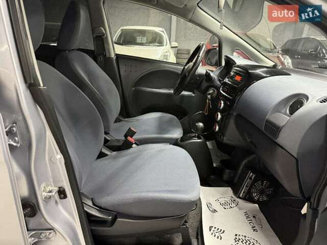 Серый Пежо иOн, объемом двигателя 0 л и пробегом 99 тыс. км за 4000 $, фото 50 на Automoto.ua