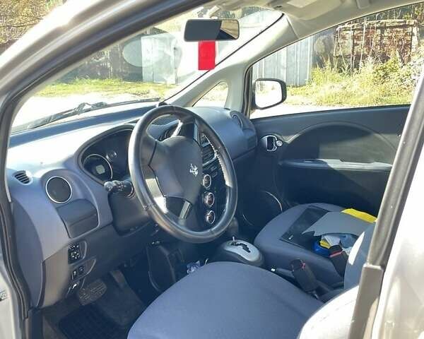 Серый Пежо иOн, объемом двигателя 0 л и пробегом 81 тыс. км за 3500 $, фото 8 на Automoto.ua