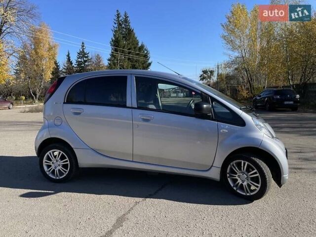 Серый Пежо иOн, объемом двигателя 0 л и пробегом 81 тыс. км за 3500 $, фото 3 на Automoto.ua