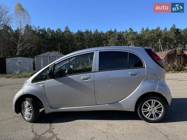 Серый Пежо иOн, объемом двигателя 0 л и пробегом 81 тыс. км за 3500 $, фото 7 на Automoto.ua