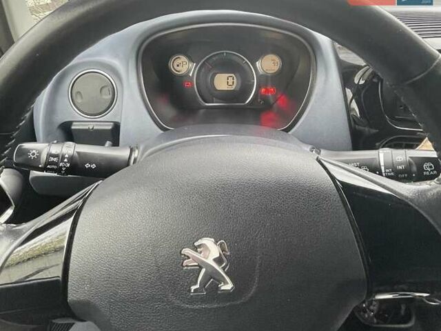 Серый Пежо иOн, объемом двигателя 0 л и пробегом 81 тыс. км за 3500 $, фото 16 на Automoto.ua