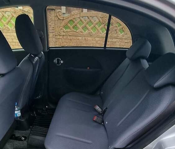 Сірий Пежо iOн, об'ємом двигуна 0 л та пробігом 107 тис. км за 4500 $, фото 32 на Automoto.ua