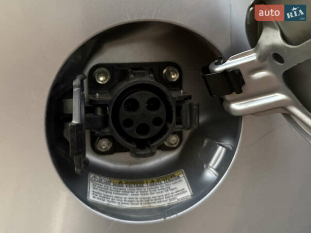 Серый Пежо иOн, объемом двигателя 0 л и пробегом 64 тыс. км за 4600 $, фото 21 на Automoto.ua