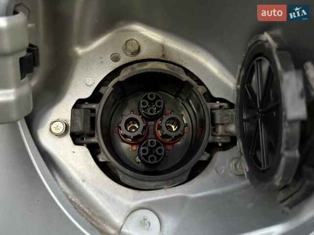 Серый Пежо иOн, объемом двигателя 0 л и пробегом 64 тыс. км за 4600 $, фото 22 на Automoto.ua