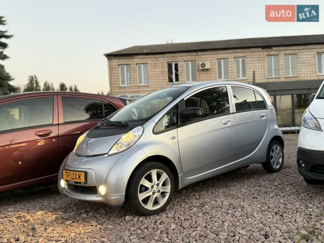 Серый Пежо иOн, объемом двигателя 0 л и пробегом 64 тыс. км за 4600 $, фото 1 на Automoto.ua
