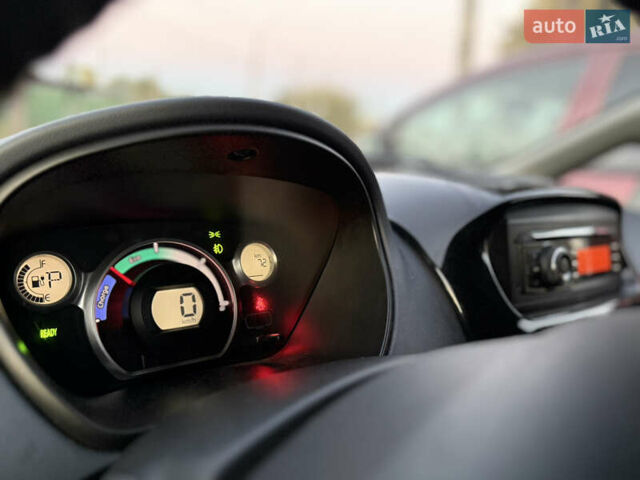 Серый Пежо иOн, объемом двигателя 0 л и пробегом 64 тыс. км за 4600 $, фото 12 на Automoto.ua