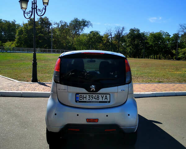 Сірий Пежо iOн, об'ємом двигуна 0 л та пробігом 84 тис. км за 7800 $, фото 7 на Automoto.ua