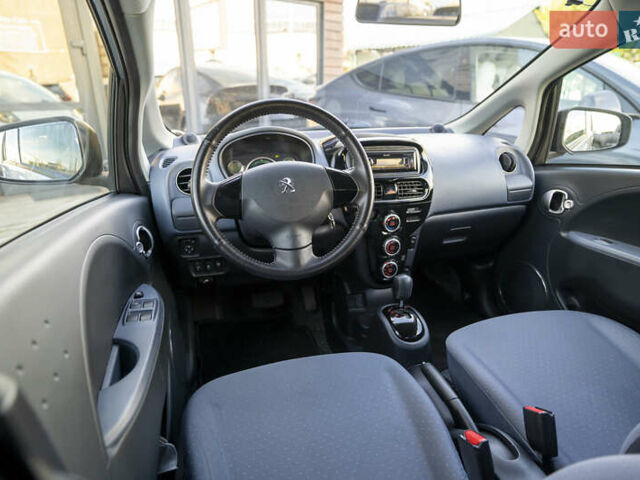 Серый Пежо иOн, объемом двигателя 0 л и пробегом 29 тыс. км за 5600 $, фото 16 на Automoto.ua