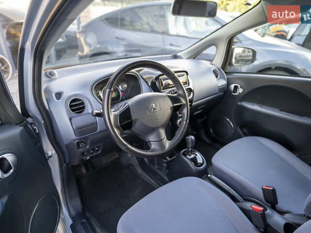 Серый Пежо иOн, объемом двигателя 0 л и пробегом 29 тыс. км за 5600 $, фото 14 на Automoto.ua