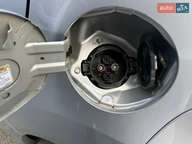 Серый Пежо иOн, объемом двигателя 0 л и пробегом 29 тыс. км за 5600 $, фото 25 на Automoto.ua