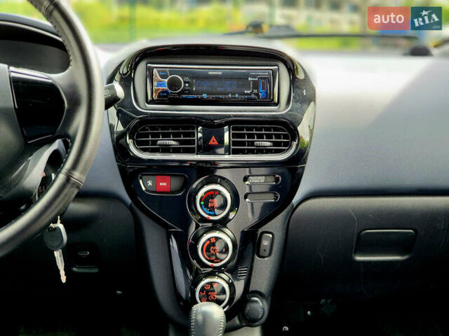 Сірий Пежо iOн, об'ємом двигуна 0 л та пробігом 30 тис. км за 5999 $, фото 10 на Automoto.ua