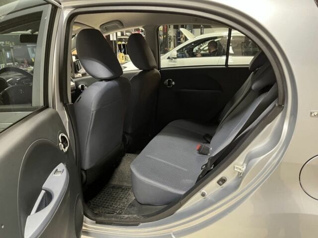 Серый Пежо иOн, объемом двигателя 0 л и пробегом 30 тыс. км за 5900 $, фото 5 на Automoto.ua