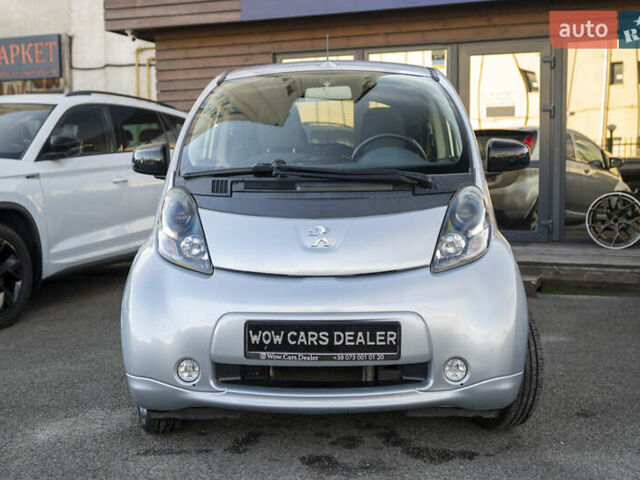 Серый Пежо иOн, объемом двигателя 0 л и пробегом 29 тыс. км за 5600 $, фото 1 на Automoto.ua