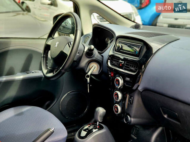 Сірий Пежо iOн, об'ємом двигуна 0 л та пробігом 30 тис. км за 5999 $, фото 14 на Automoto.ua