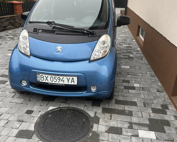 Синий Пежо иOн, объемом двигателя 0 л и пробегом 220 тыс. км за 3300 $, фото 1 на Automoto.ua