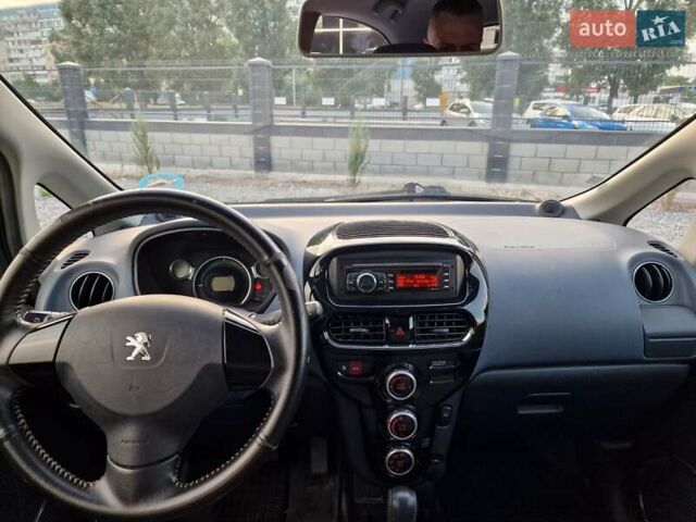 Синий Пежо иOн, объемом двигателя 0 л и пробегом 99 тыс. км за 4680 $, фото 7 на Automoto.ua