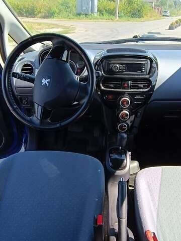 Синій Пежо iOн, об'ємом двигуна 0 л та пробігом 49 тис. км за 5200 $, фото 6 на Automoto.ua