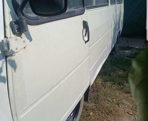 Белый Пежо J9 Karsan, объемом двигателя 2.5 л и пробегом 110 тыс. км за 900 $, фото 8 на Automoto.ua